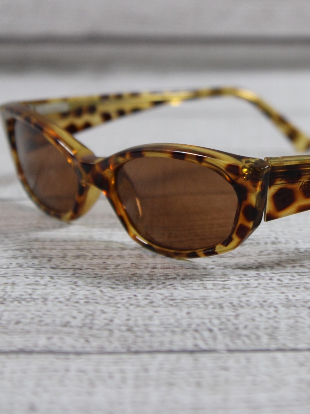 Arnette Mantis 125 Sunglasses Made in Italy Tortoise Woman